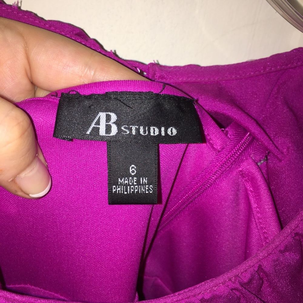 Dress - Picture 5 of 6